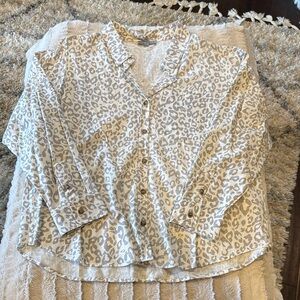 Wishlist Black and White Long Sleeve Button Down Shirt